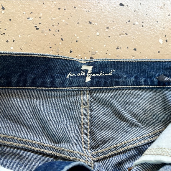 7 for All Mankind - Denim Shorts. Size 26. Light wear, good condition. Size 26. - Picture 2 of 3
